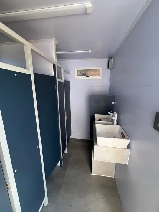 Baños de 20 pies, foto 17